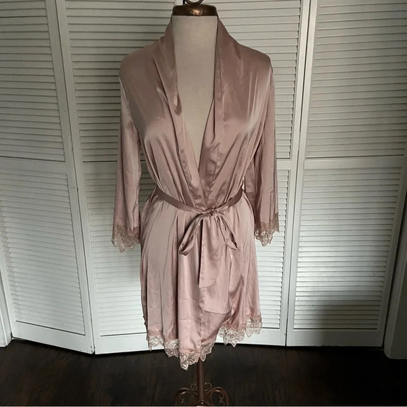 POL robe silky blush mauve pink lace trim medium / large - Picture 2 of 9